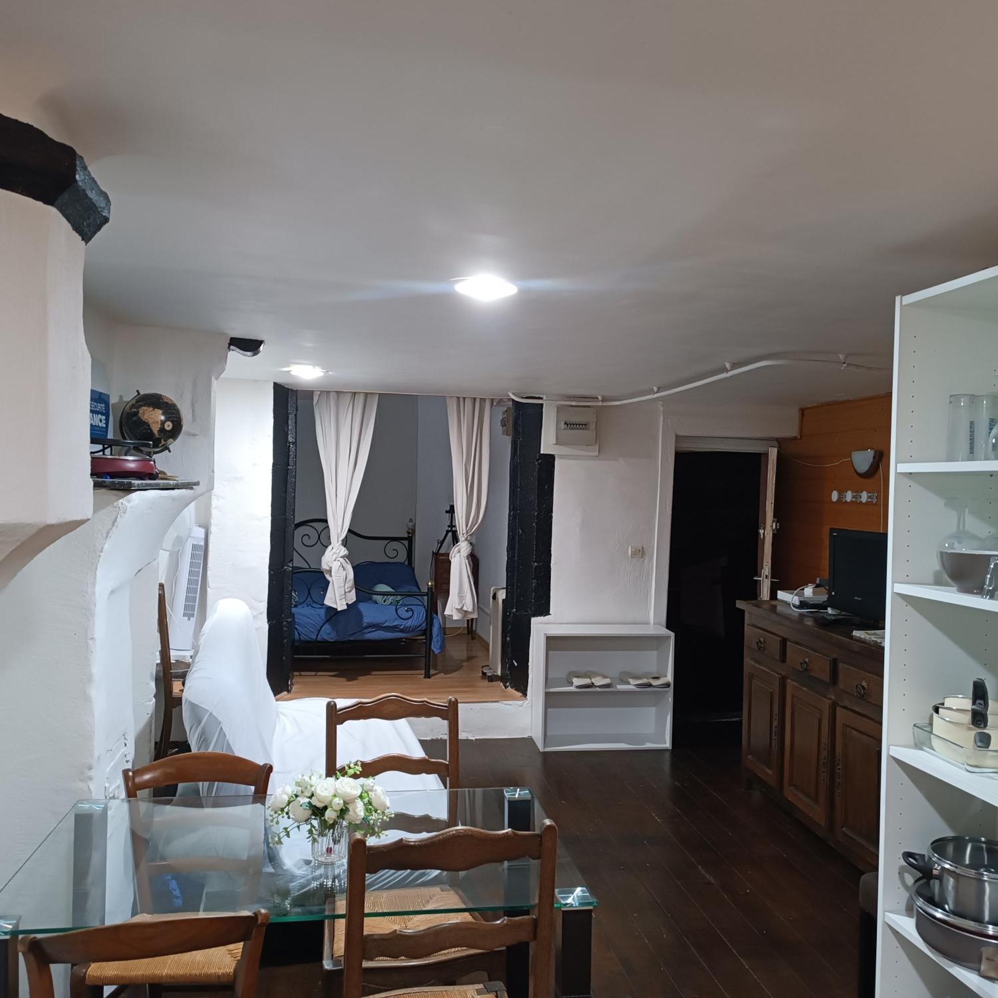Bed and Breakfast L'Hypercentre Клермон-Ферран Екстер'єр фото